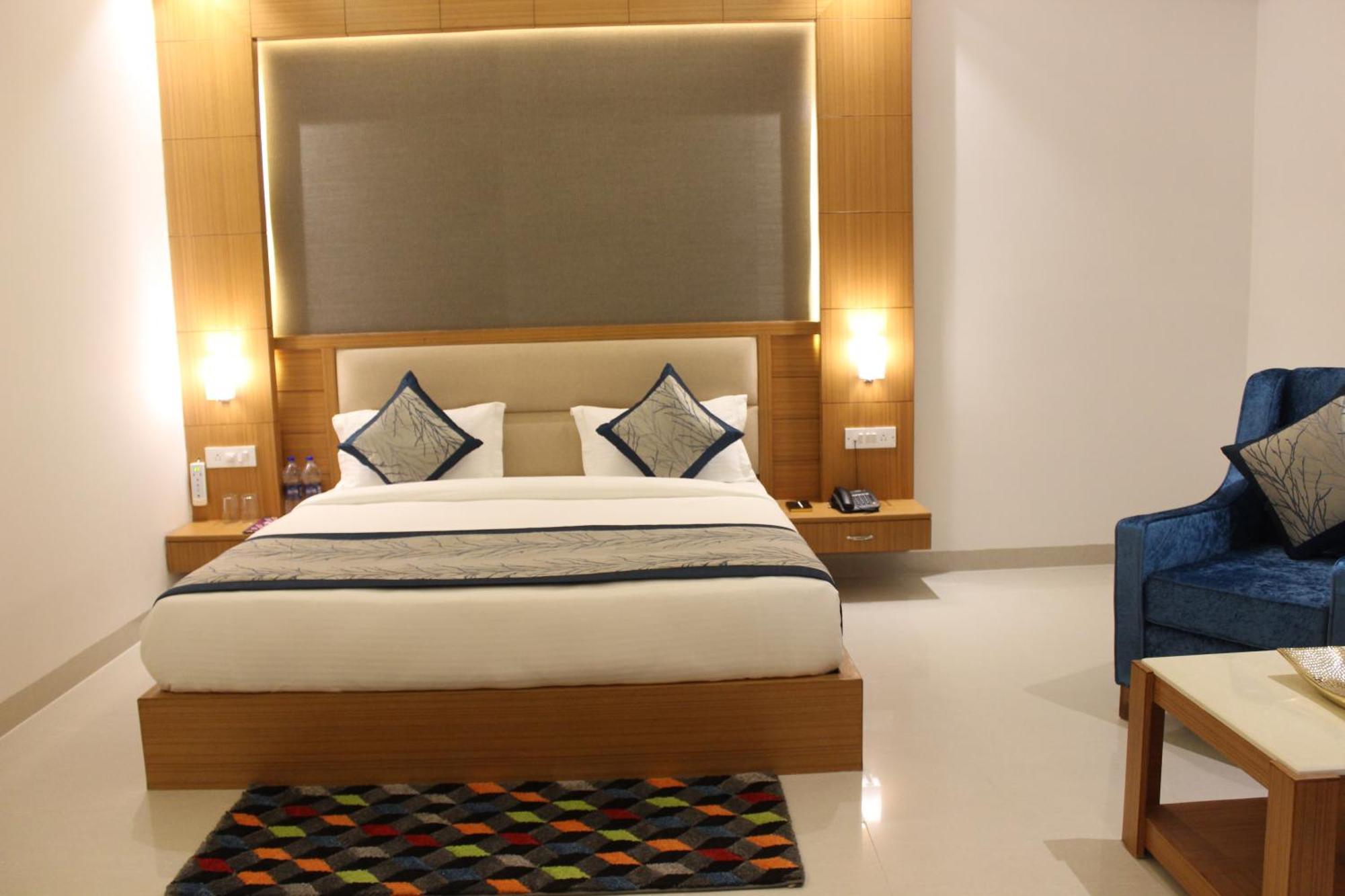 Hotel Transit International- Aerocity Delhi Airport Нью-Делі Екстер'єр фото