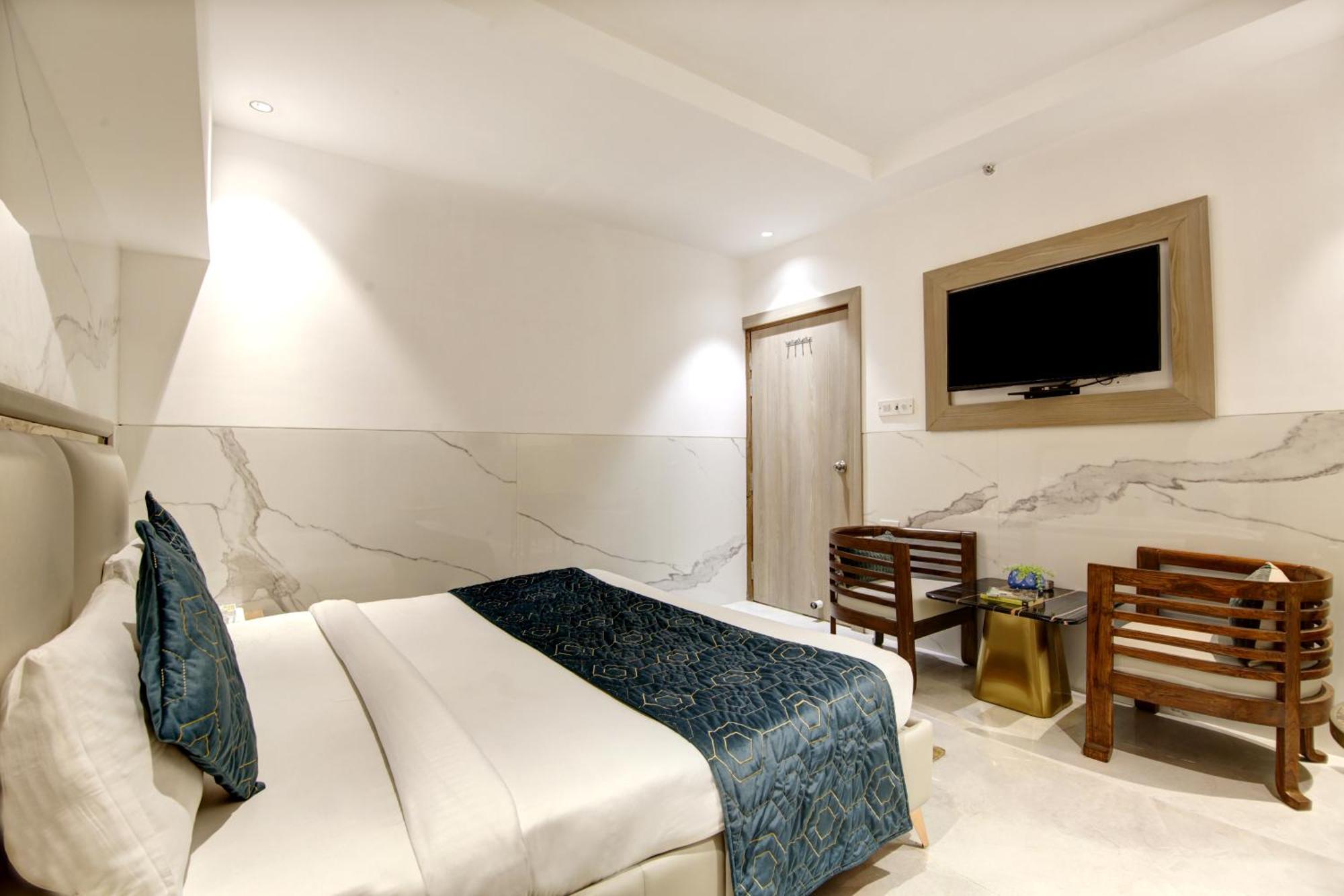 Hotel Transit International- Aerocity Delhi Airport Нью-Делі Екстер'єр фото