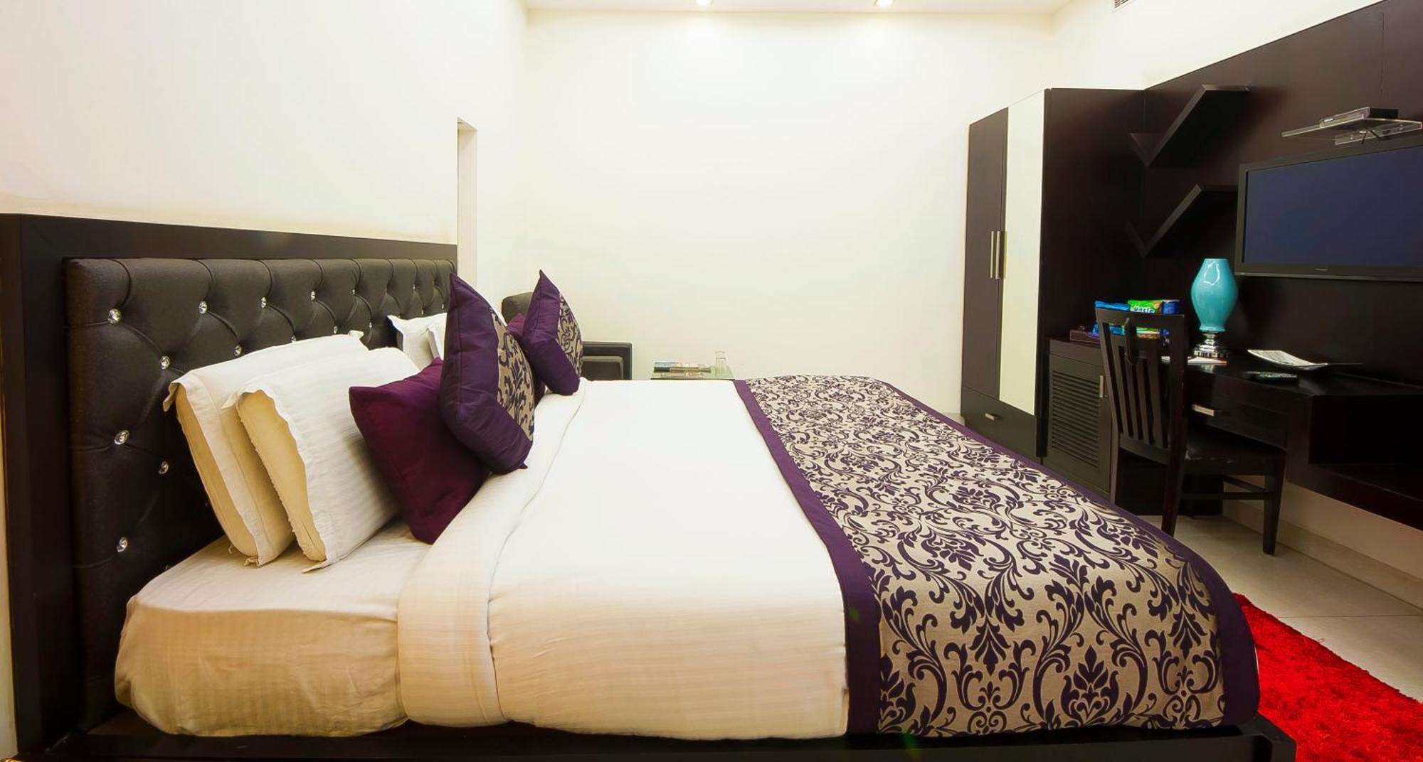 Hotel Transit International- Aerocity Delhi Airport Нью-Делі Екстер'єр фото