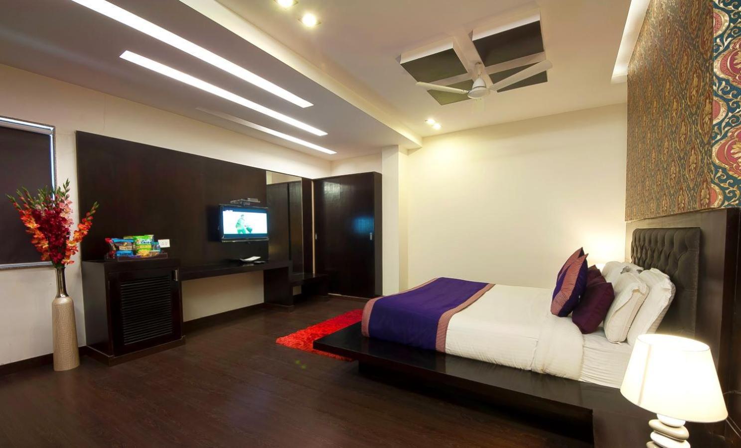 Hotel Transit International- Aerocity Delhi Airport Нью-Делі Екстер'єр фото
