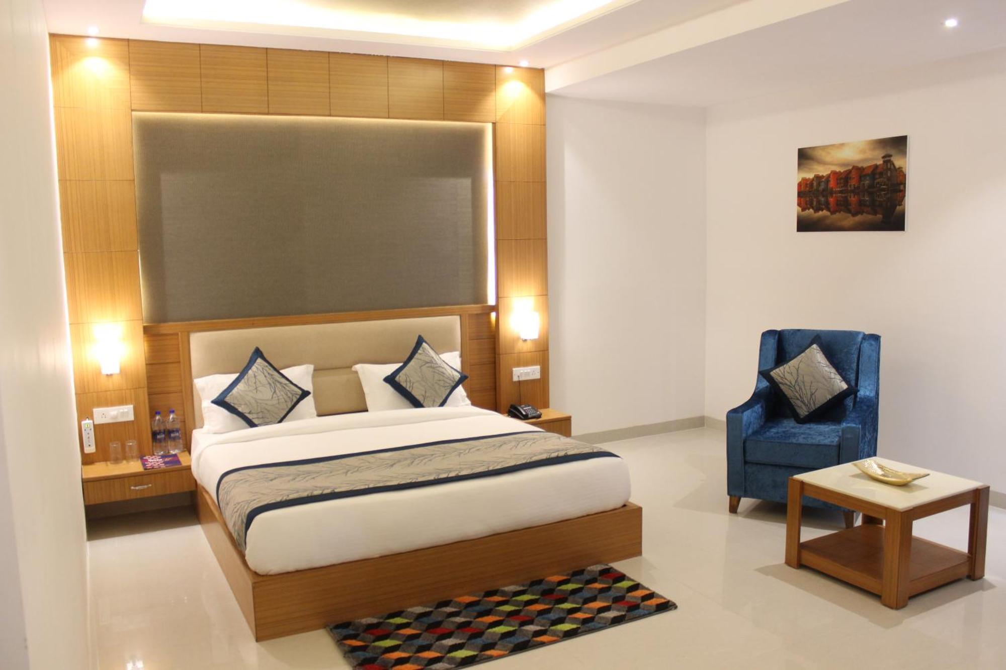 Hotel Transit International- Aerocity Delhi Airport Нью-Делі Екстер'єр фото