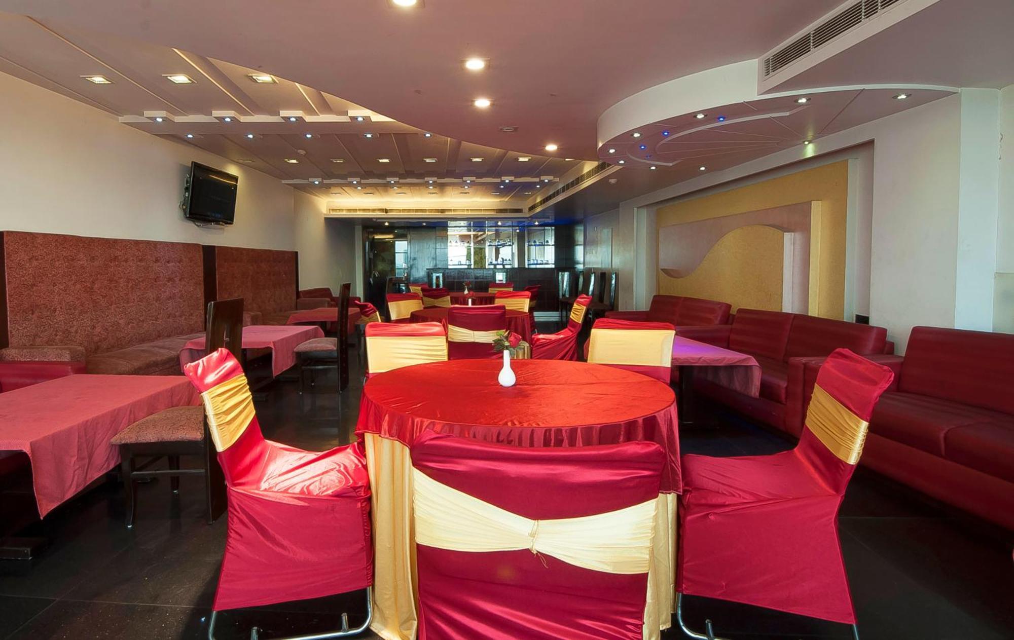Hotel Transit International- Aerocity Delhi Airport Нью-Делі Екстер'єр фото